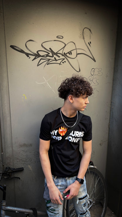 T-Shirt Heart Burns Black