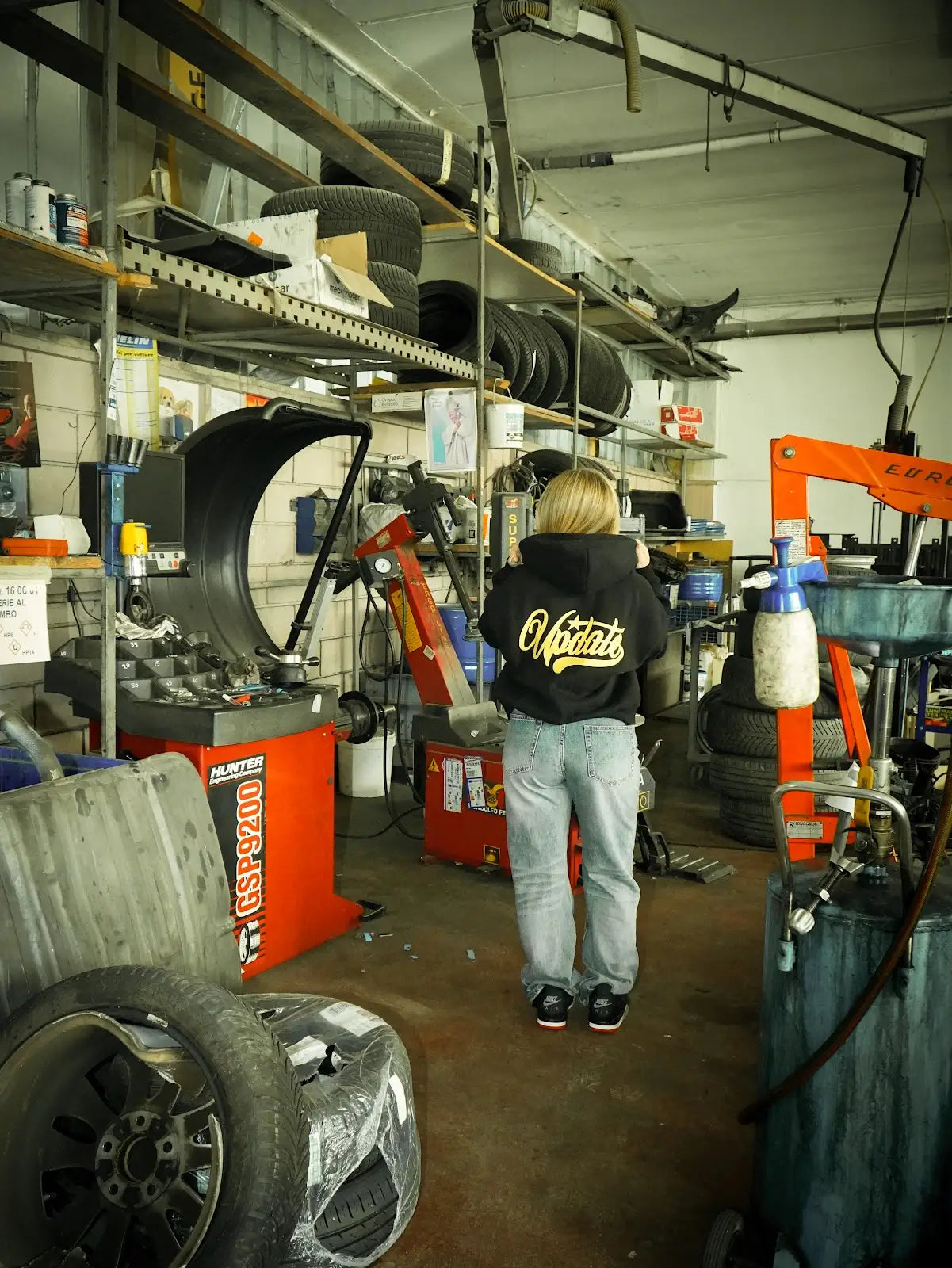 Hoodie Zip Gold Logo